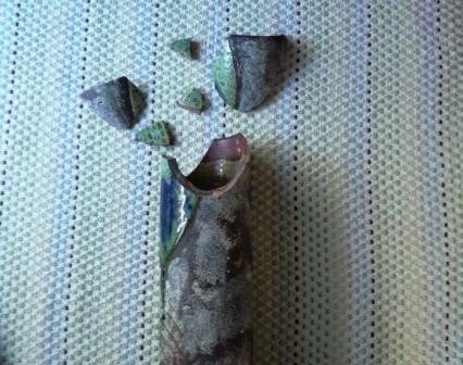 割れた陶器の花瓶修理 補修屋ブログ